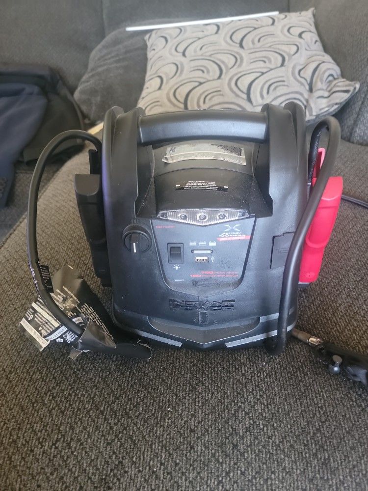Schumacher Battery Extender 12 Volt 750 Amp Jump Starter BE01254 Charger