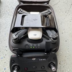 DJI Spark Drone Kit  Ready to Fly! 4 Batteries, 2 Remotes  $300 OBO 🚀
