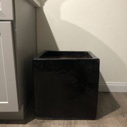 Black Ceramic Pot 🍃 (18” L x 18” W x 18”H) & More…