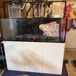Waterbox 180.5 Tank With Sump And Reef Lights