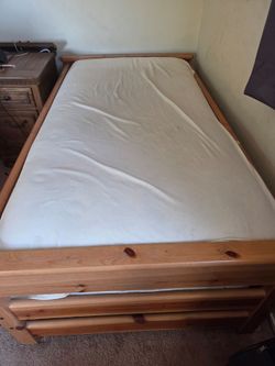 Twin bedframe