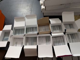 1600 football cards - bulk