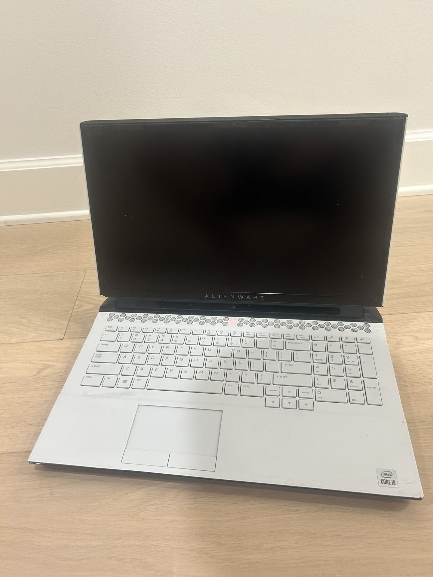 Alienware Area 51m R2 Gaming Laptop 17.3” RTX 2070 Super, 4K UHD, Intel ...
