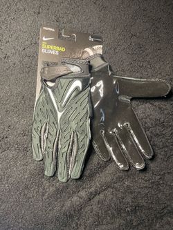 Black Nike football gloves