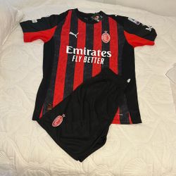 Set Men’s PUMA Team Milan  Italy Size M 
