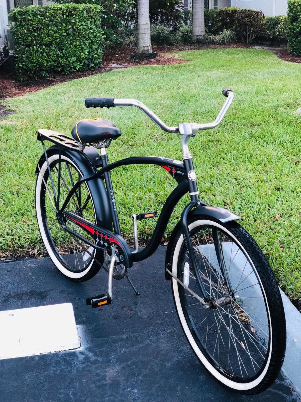 SCHWINN Mountain Bicycle DELMAR CRUISER for Sale in Delray Beach, FL