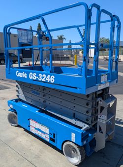 Genie gs-3246 scissor lift