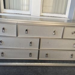 Nice Dresser Silver With Mirror And The Bottom 