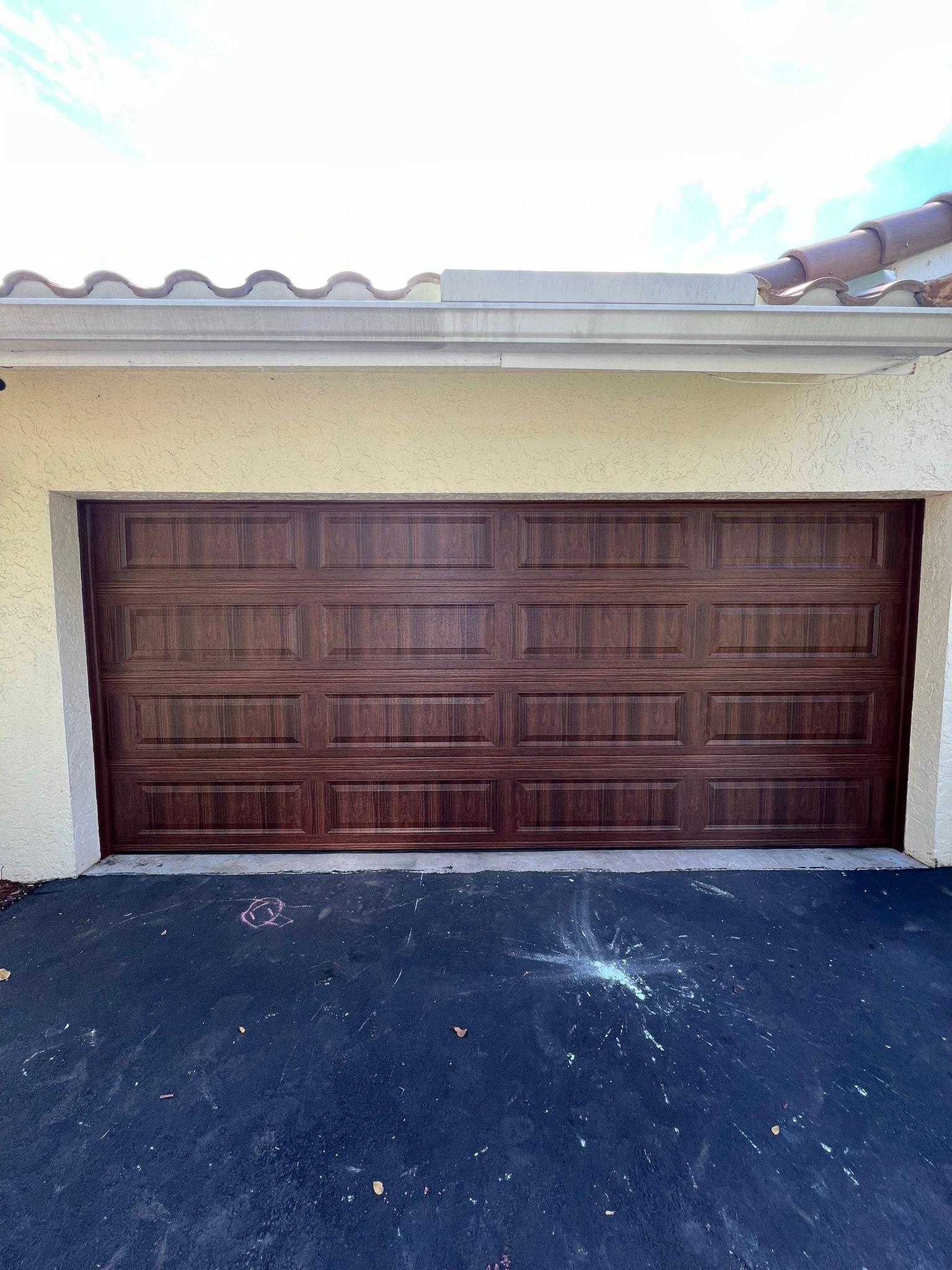 Wood-Grain Garage Door 16x7 – Hurrican Rated (Installation INCLUDED)