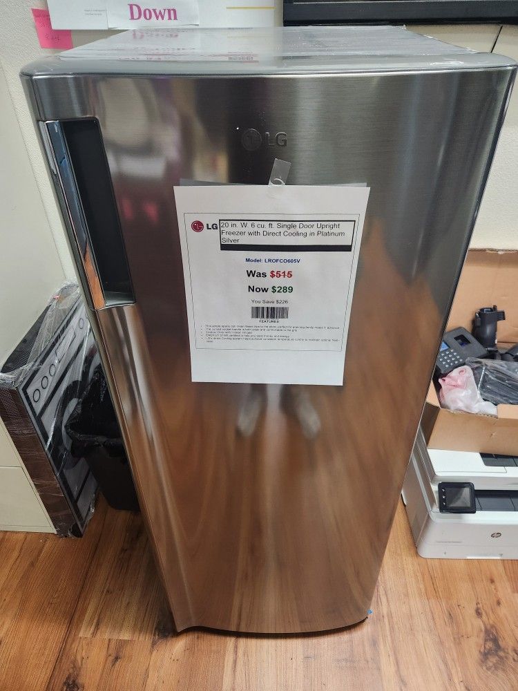 20 in. W. 6 cu. ft. Single Door Upright Freezer with Direct Cooling in Platinum Silver