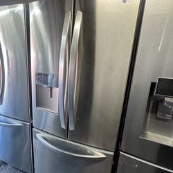 LG 30" Wide Apartment Size Stainless Steel French Door Refrigerator With Water And Ice 