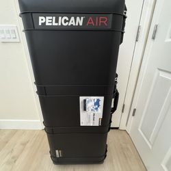 Pelican Air 1745
