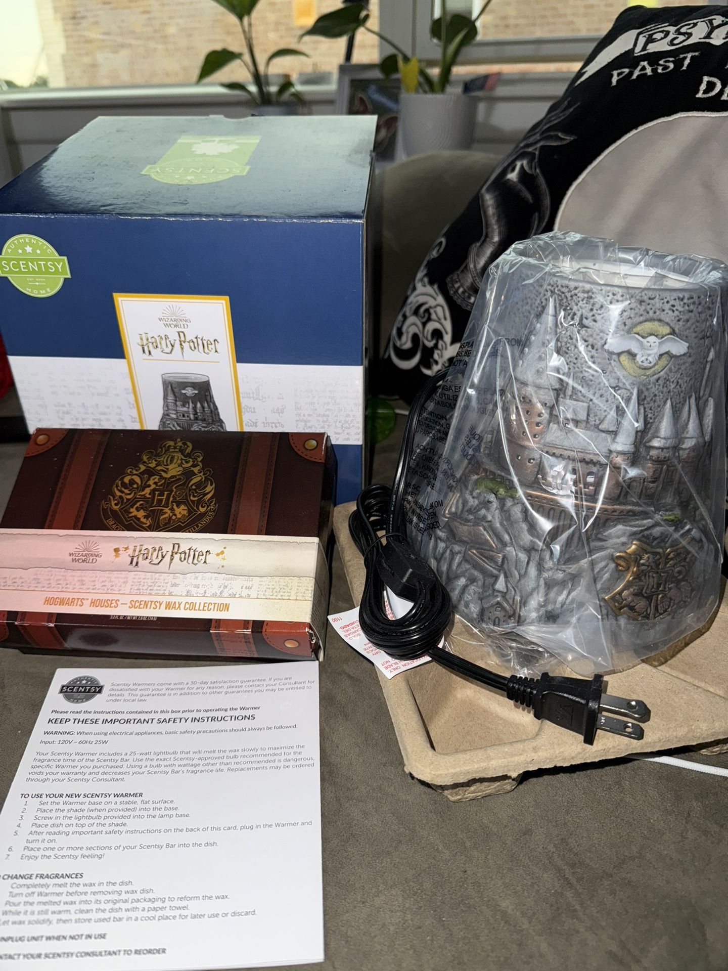 ✨ Harry Potter Scentsy Warmer + Wax Collection Bundle ✨BNIB