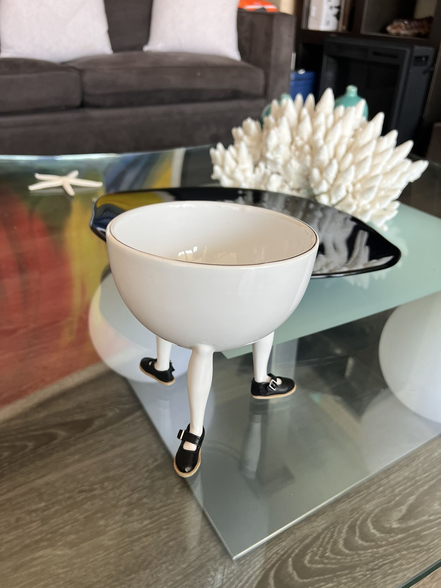 Chen Chen & Kai Williams leg Bowl With Leather Shoes