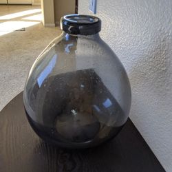 Glass vase