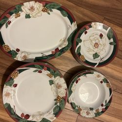 Rare Find Vintage Fine China Magnolia Porcelain 20 Piece Set 