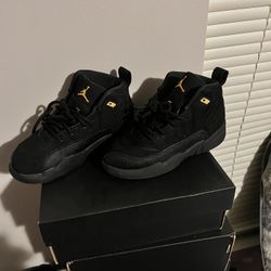 Black 12’s size 12c kids