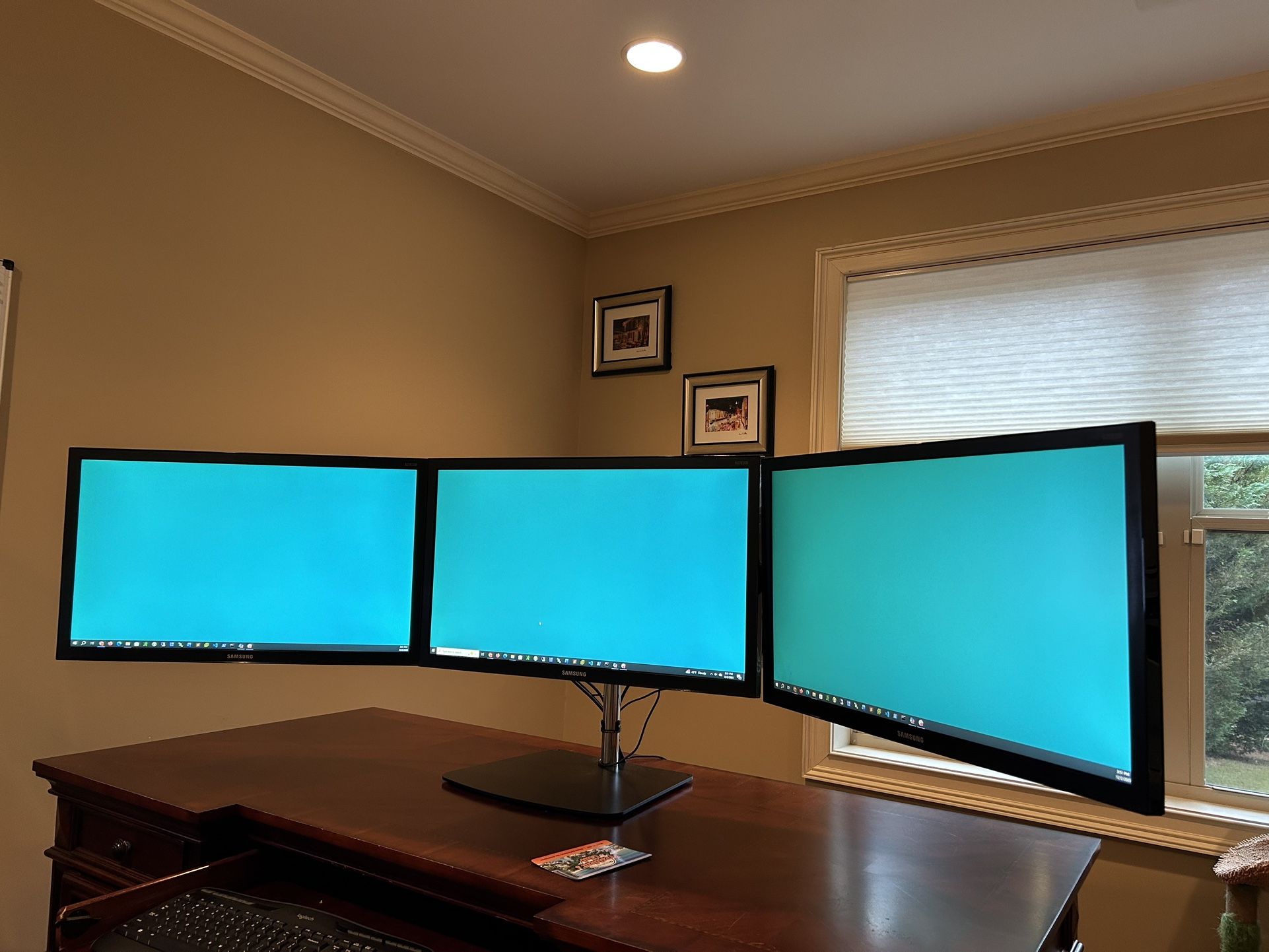 Triple Monitor Setup