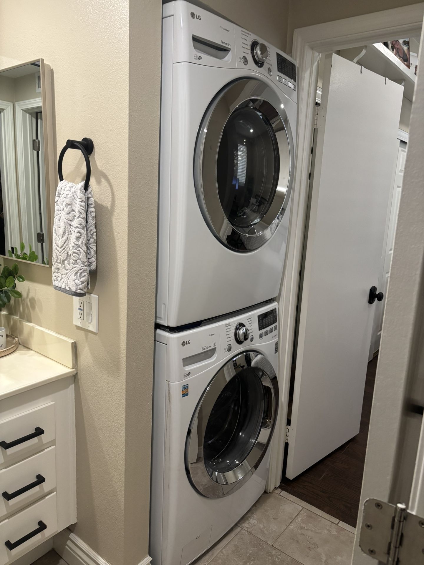 LG Washer and Electric Dryer