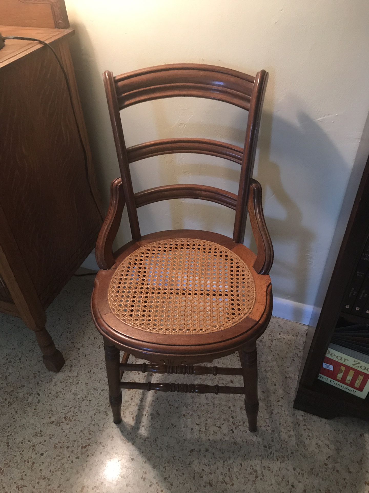 Antique Wicker bottom chair.