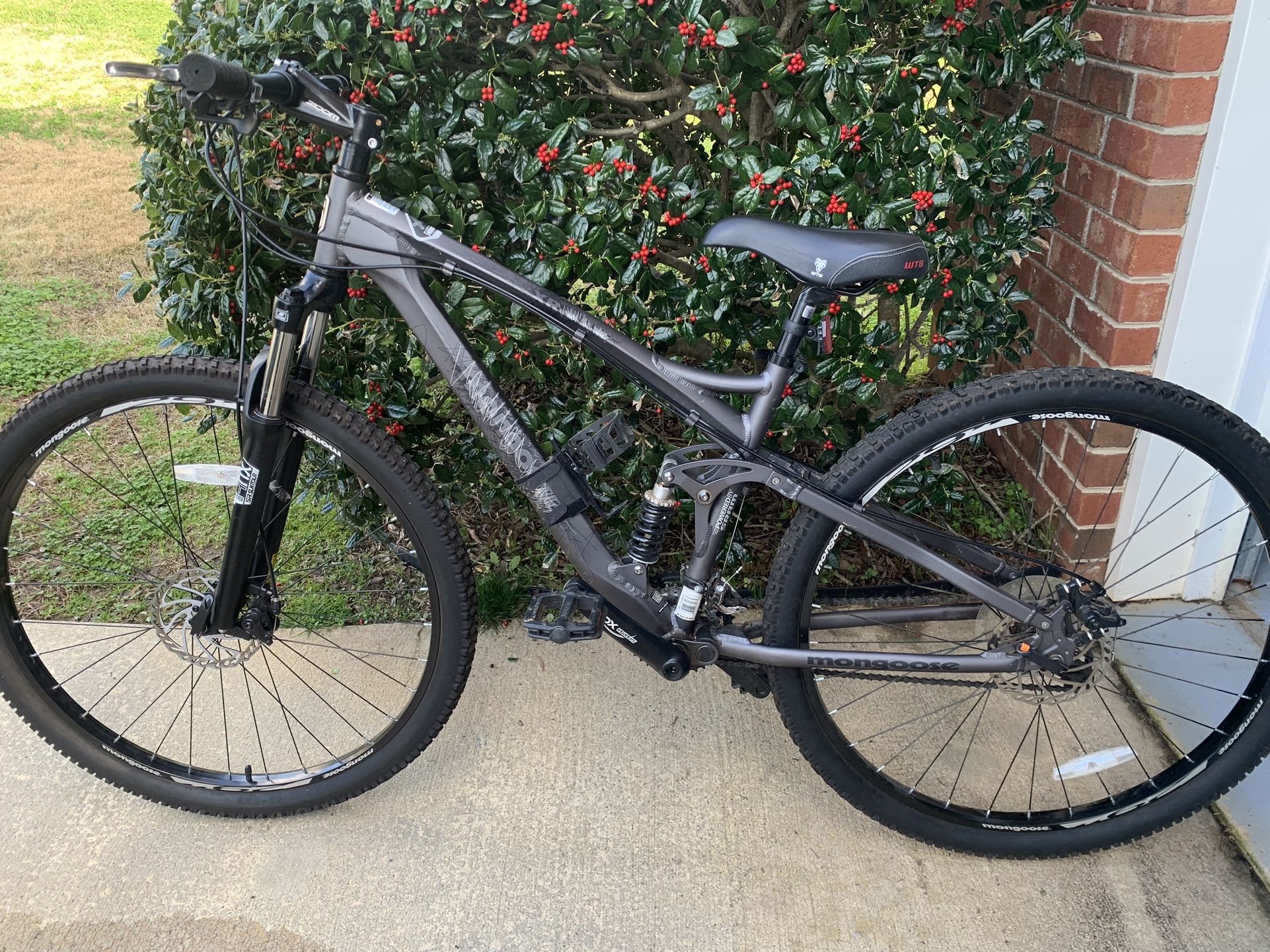 Mongoose XR- Pro Mountain Bike for Sale in Augusta, GA - OfferUp