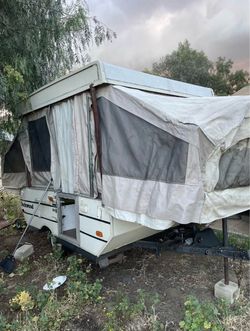 Pop up trailer