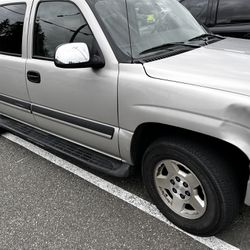 2004 Chevrolet Suburban