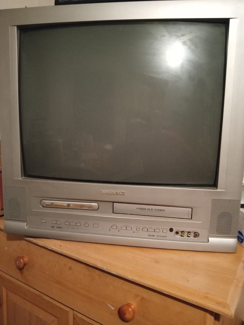 Box TV 24 Inches