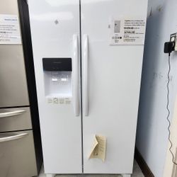 FRIDGIDAIRE SIDE BY SIDE REFRIGERATOR WITH 1YEAR WARRANTY/1AN̈O DE GARANTIA POR ESCRITO 