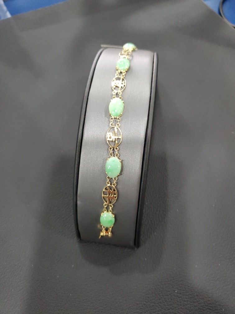 OVAL JADE BRACELET