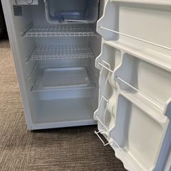 Mini Refrigerator 