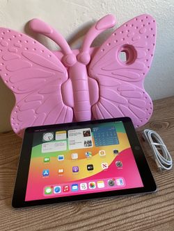 Apple iPad 6th Generation 128GB With kids case pink butterfly  and Pencil 