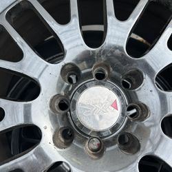 Rims 16 honda civic 4 broken and 8 broken Universal special $150