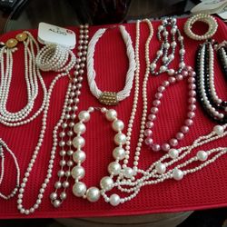 Pearl Necklace Collection 20 Pieces