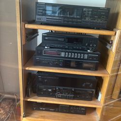 Audio Systems With Speakers