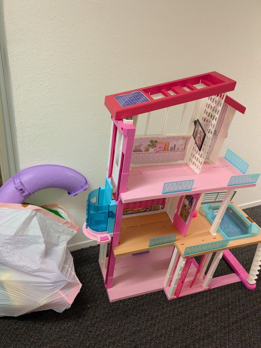 Free Barbie Doll House