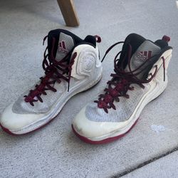 Adidas Men’s Basketball Shoe