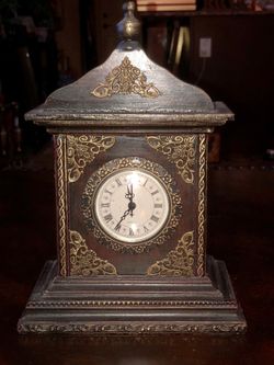 Wood Mantle Clock