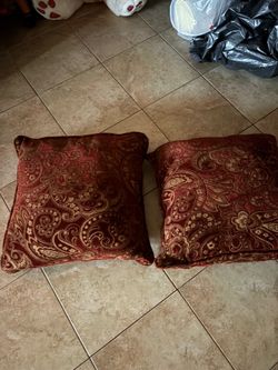 2 pillows