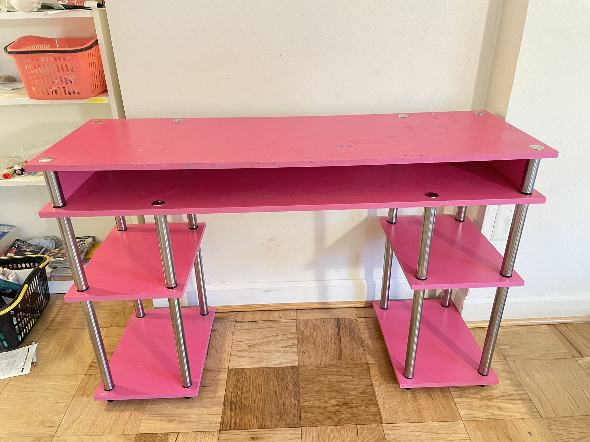 Desk Pink 