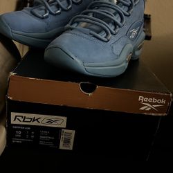 Reeboks Shoes 