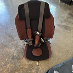 WAYB Pico Travel Car Seat with Premium Carrying Bag