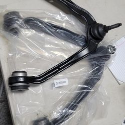 99-06 Chevy Silverado, Tahoe / GMC Sierra, Yukon Upper Control Arms 