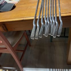 Golf clubs irons only (lot 53)