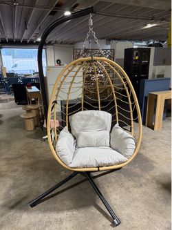 Brand new Hanging Egg Chair with Stand, Wicker Rattan Swing Hammock Chair with Cushion & Double Chains, 350LBS Capacity for Outdoor & Indoor Patio, De