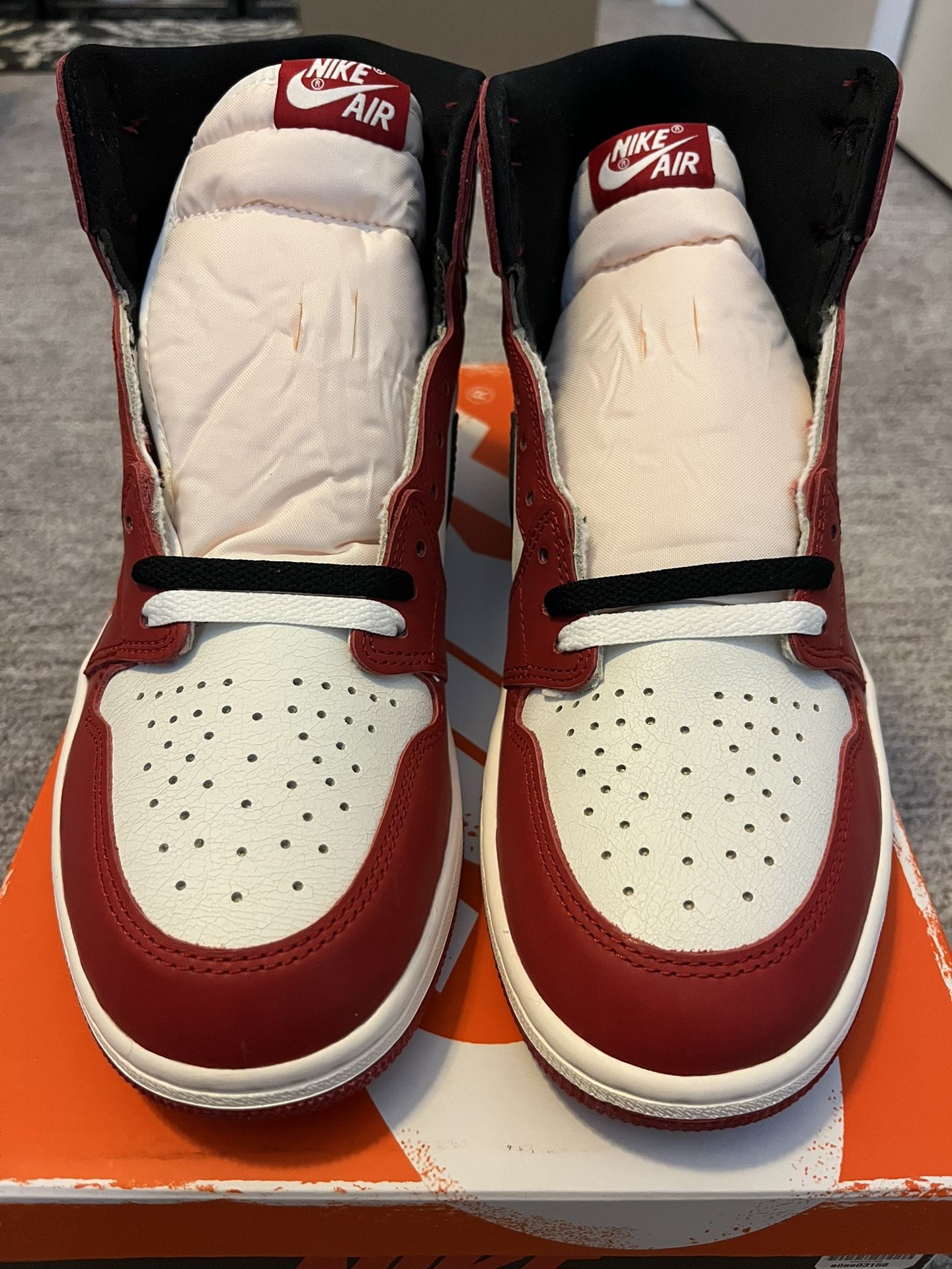 Air Jordan 1 Re-Imagined Chicago Size 10.5