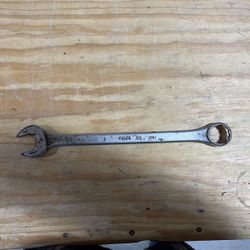 Giller Wrench