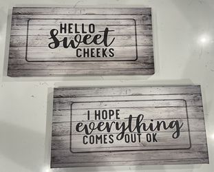 Set Of 2 Bathroom Signs