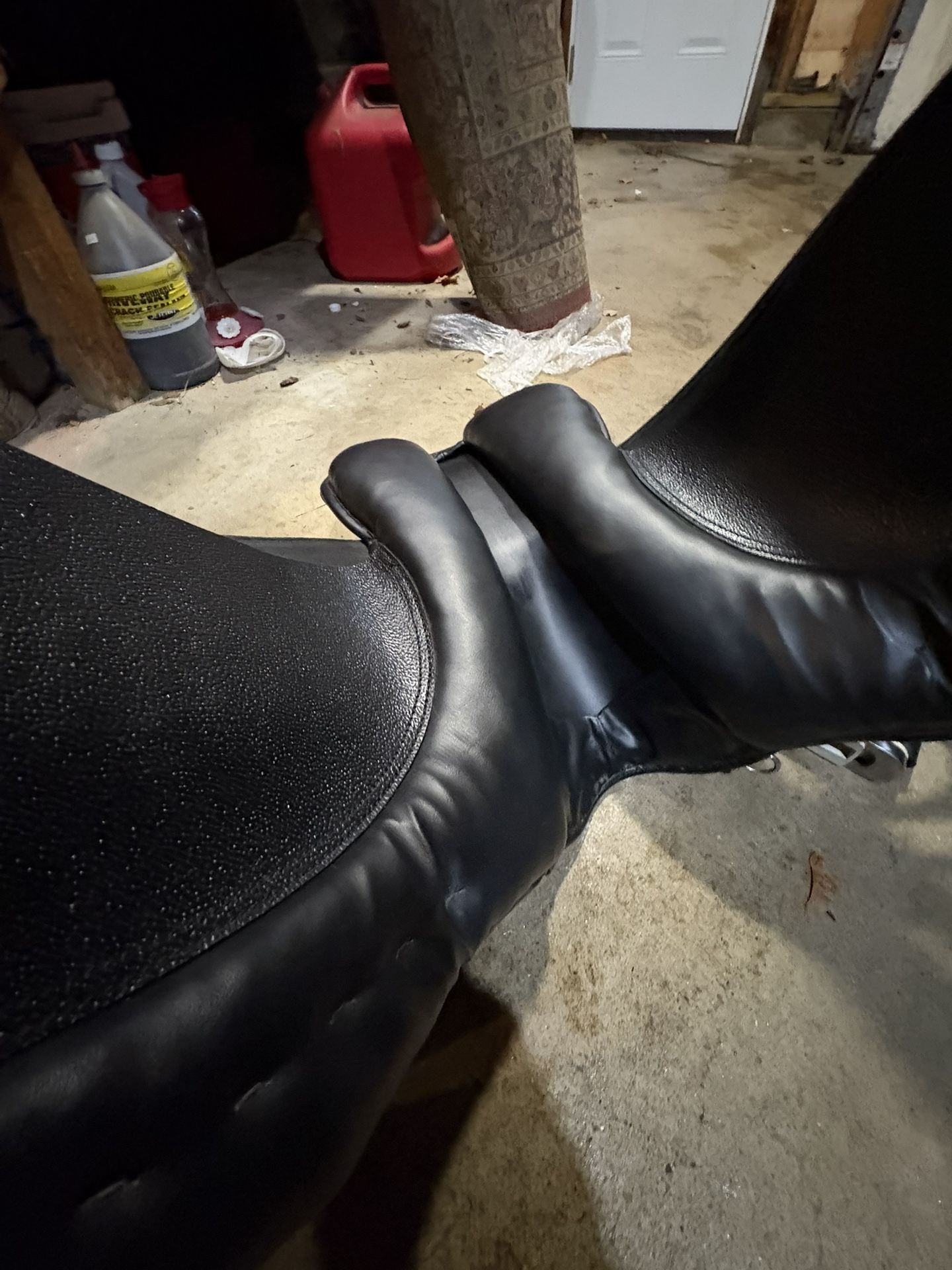 Black English Saddle