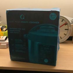 NEW IN BOX Instant Pot Duo Plus 6-quart Pressure Cooker